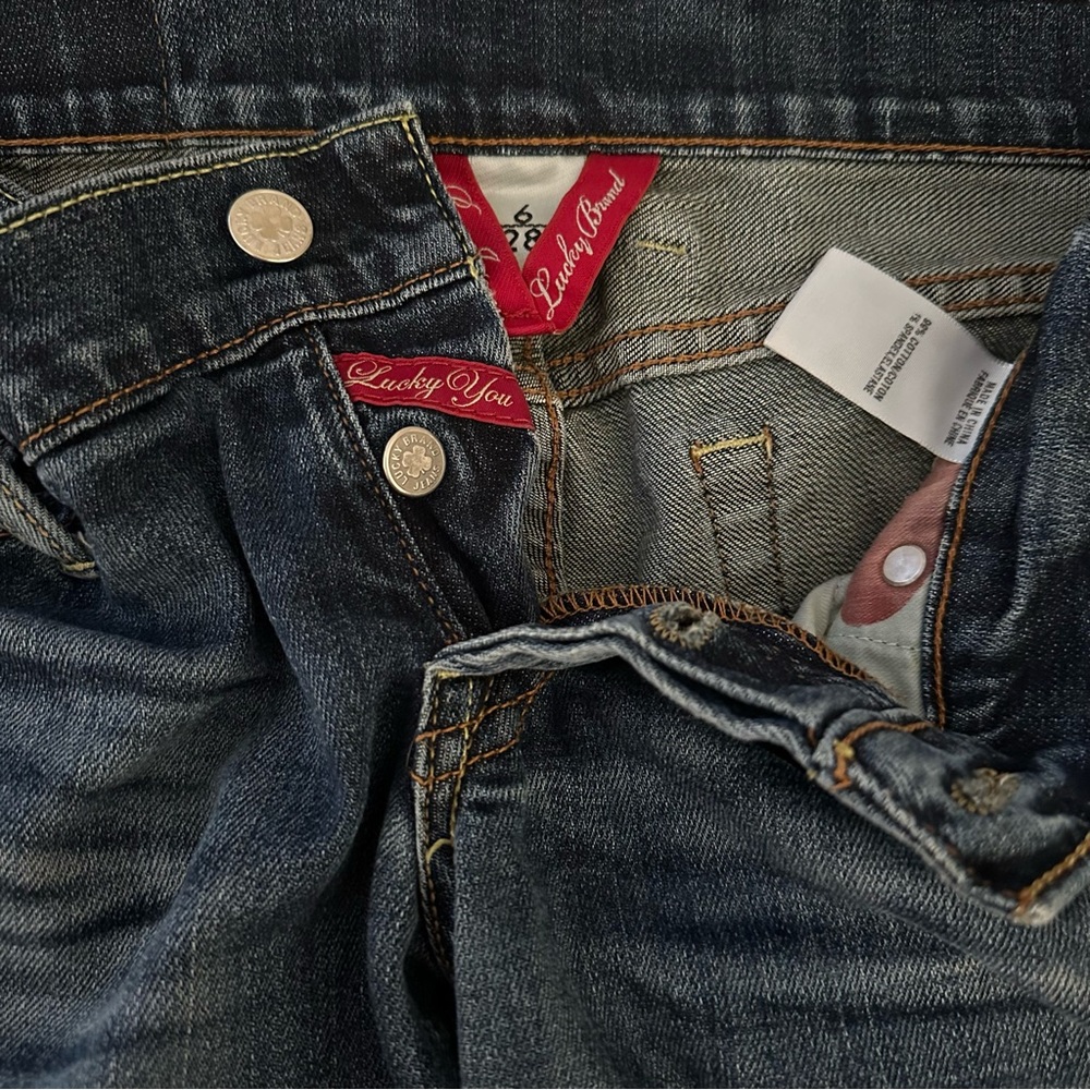 Lucky Brand Distressed Bootcut Jeans Size 6/28 - Picture 7 of 8